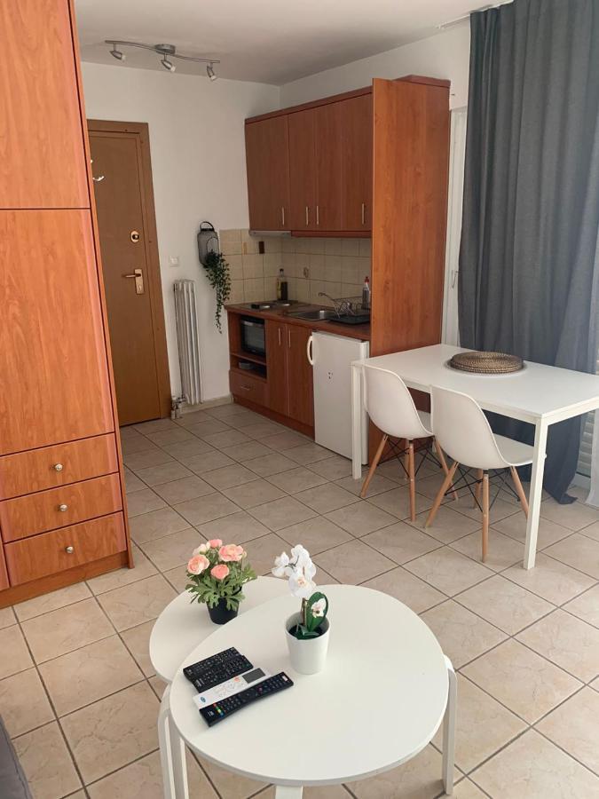 Apartamento Modern Studio Large Veranda -Metro Station Suggrou Atenas Exterior foto