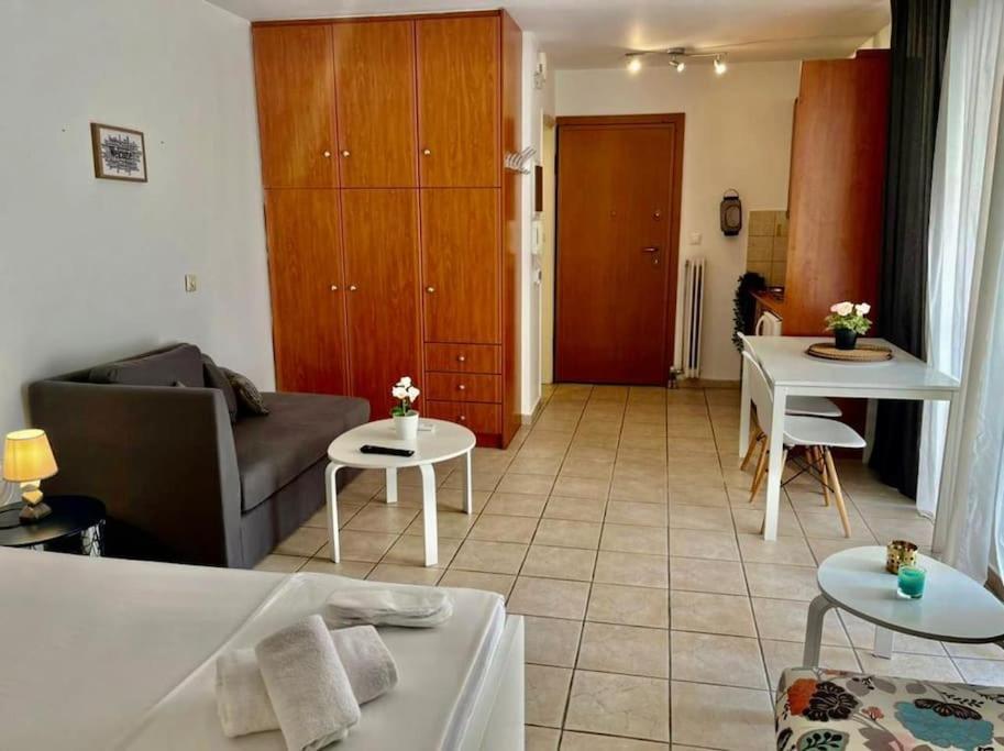 Apartamento Modern Studio Large Veranda -Metro Station Suggrou Atenas Exterior foto